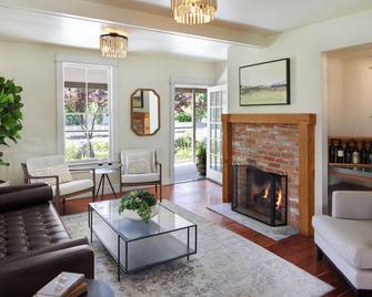 Lavender, A Four Sisters Inn - Yountville - Living room