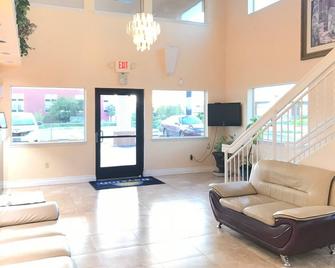 Days Inn by Wyndham San Antonio Airport - San Antonio - Lobby