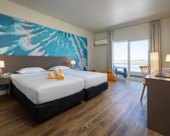 Hotel Soleil Peniche - Peniche - Bedroom