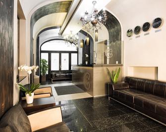 Carat Boutique Hotel - Budapeszt - Recepcja