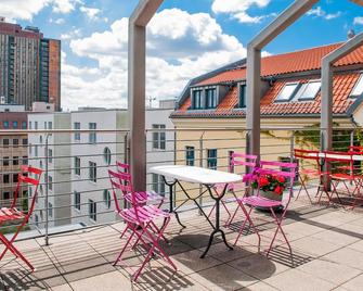 Mikon Eastgate - Berlin - Balcony