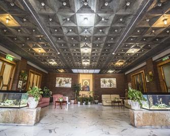 Casa Piccole Ancelle di Cristo Re - Roma - Lobi