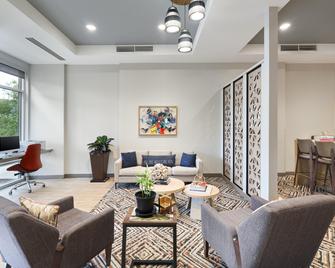 Candlewood Suites Asheville Downtown - Asheville - Building