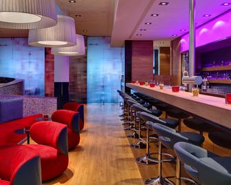 Intercityhotel Berlin Hauptbahnhof - Berlin - Bar