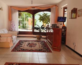 Hotel Perla del Plata - Colonia del Sacramento - Obývací pokoj