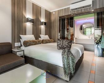 The Cabanas Hotel at Sun City Resort - Sun City Resort - Bedroom