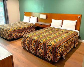 Relax Inn - Los Angeles - Bedroom
