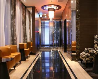 Apa Hotel Shinjuku Gyoemmae - Tokyo - Lobby