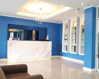 Garden Hill Hotel - Trang - Receptionist