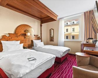 King's Hotel First - Munich - Bedroom