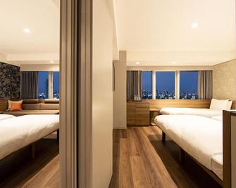 karaksa hotel grande Shin-Osaka Tower - Osaka - Dormitor