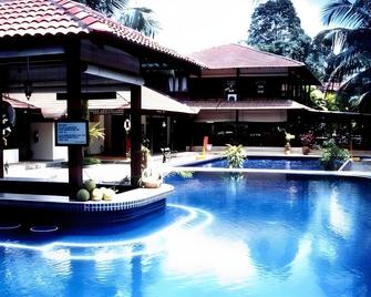 Le Village Beach Resort Kuantan - Kuantan - Πισίνα