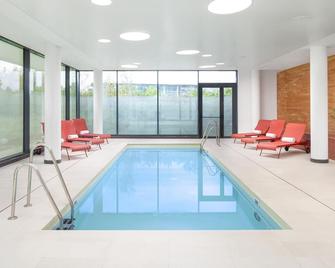 Hyatt House Paris Charles De Gaulle Airport - Roissy-en-France - Zwembad