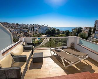 Hostal Casa Mercedes - Nerja - Balcón