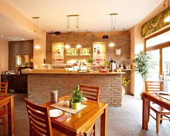 Hotel City Kiel by Premiere Classe - Kiel - Bar