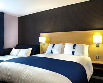 Holiday Inn Express Manchester Airport - Manchester - Bedroom