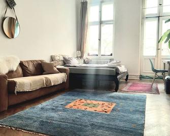 Beautiful Studio Old Style Apartment - Βερολίνο - Σαλόνι