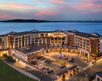 Silver Cloud Hotel Tacoma at Point Ruston Waterfront - Tacoma - Building