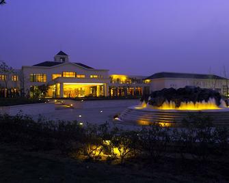Jinling Resort Nanjing - Nanjing - Building