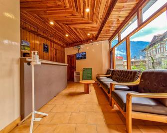 Pine Grove - Manali - Front desk