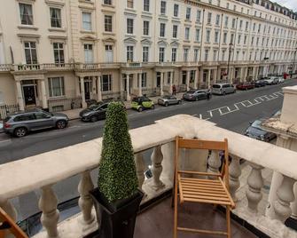 Corbigoe Hotel - Londen - Balkon