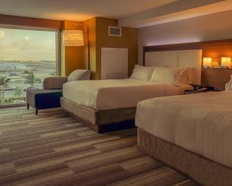 Holiday Inn Express & Suites Miami Airport East - Miami - Bedroom