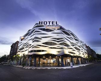 Sri Langit Hotel Klia, Klia 2 & F1 - Sepang - Building