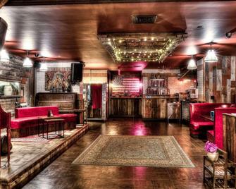 Skyline Hotel - New York - Bar
