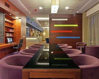 Hampton by Hilton Warsaw Airport - Warsaw - Restaurant