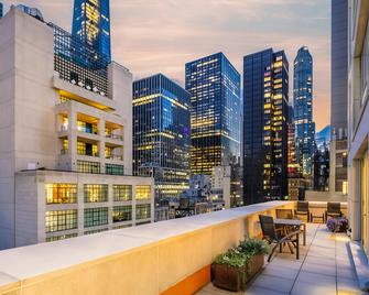 Chambers powered by Sonder - New York - Balcony
