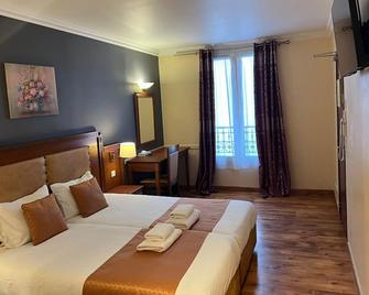 121 Paris Hotel - Paris - Bedroom