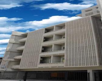 BR Block Boutique and Residences - Makati - Building