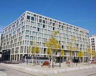 Steigenberger Hotel Am Kanzleramt - Berlin - Building