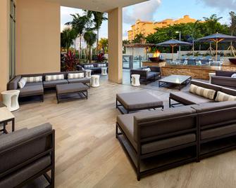 Hyatt Place Miami Airport East - Miami - Piscina
