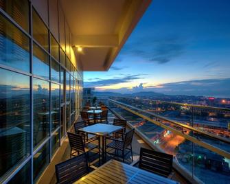 The Zenith - Kuantan - Balcón