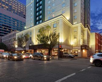La Quinta Inn & Suites by Wyndham New Orleans Downtown - New Orleans - Building