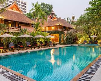 Yaang Come Village Hotel - Chiang Mai - Pileta