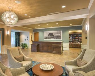 Hampton Inn & Suites Jekyll Island - Jekyll Island - Front desk