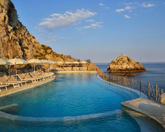 Una Hotels Capotaormina - Taormina - Piscina