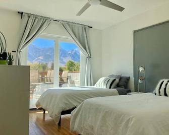 Magical Property In The Alabama Hills - Hot Tub - Lone Pine - Schlafzimmer