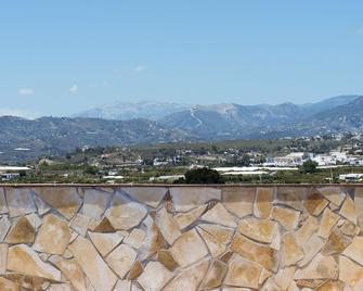 Hotel Toboso Chaparil - Nerja - Balcón