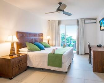 Paradise Beach Hotel - Coxen Hole - Habitación