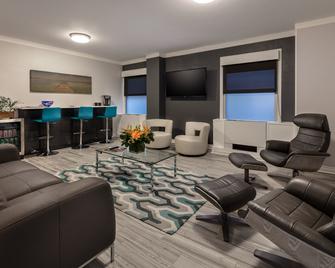 Executive Hotel Pacific - Seattle - Living room